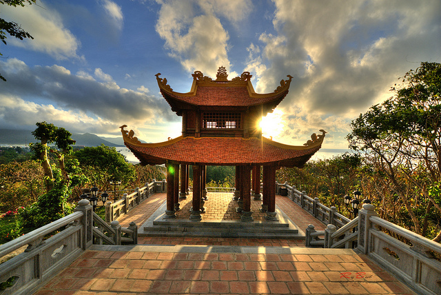 1591322360_744_chua-nui-mot.jpg