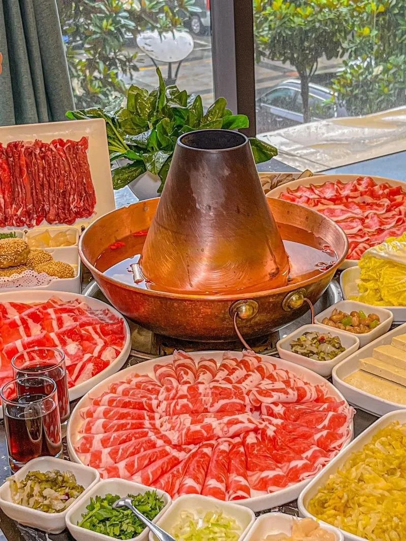 KHÁM PHÁ THẢO NGUYÊN NỘI MÔNG CỔ: HOHHOT - THẢO NGUYÊN HY LA MỘC NHÂN - TƯƠNG SA LOAN - ORDOS - LĂNG THÀNH CÁT TƯ HÃN