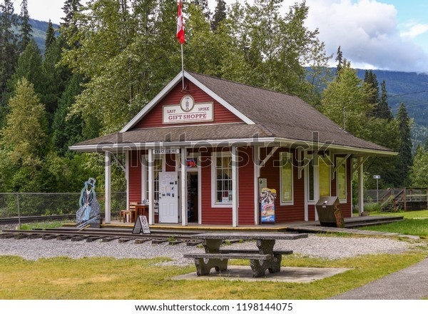 TOUR CANADA - SÔNG BĂNG COLUMBIA: Vancouver - Victoria - Sông băng